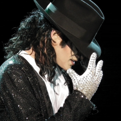 I AM KING: The Michael Jackson Experience