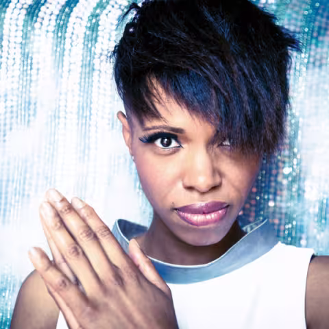 Kellylee Evans